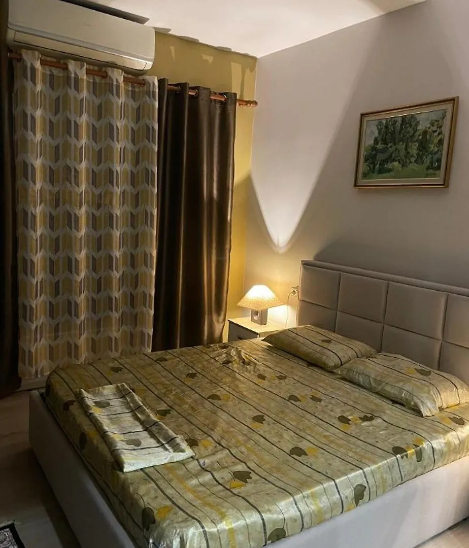 Destinacion Central Room Tirana