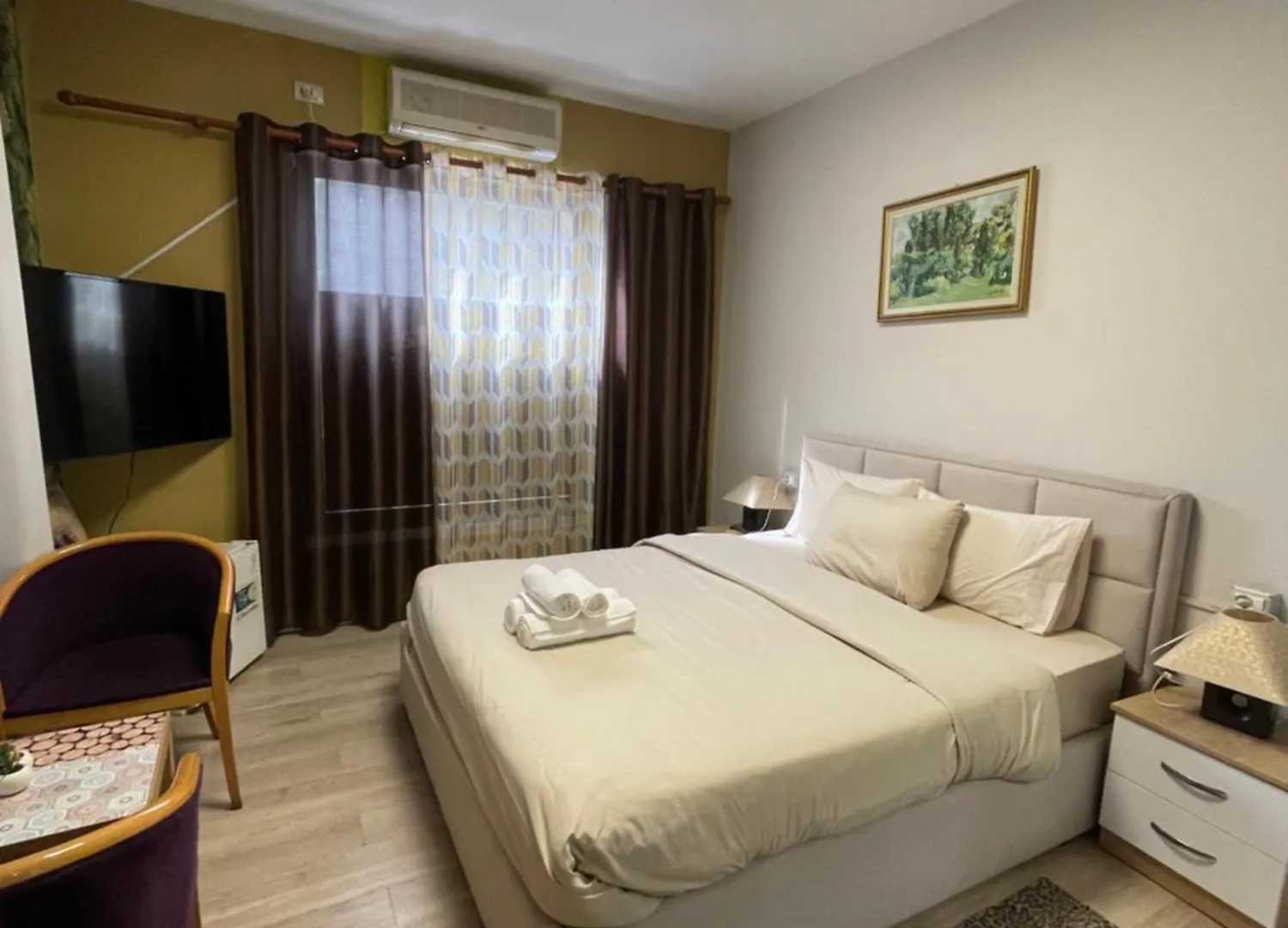 Destinacion Central Room Tirana Frühstückspension